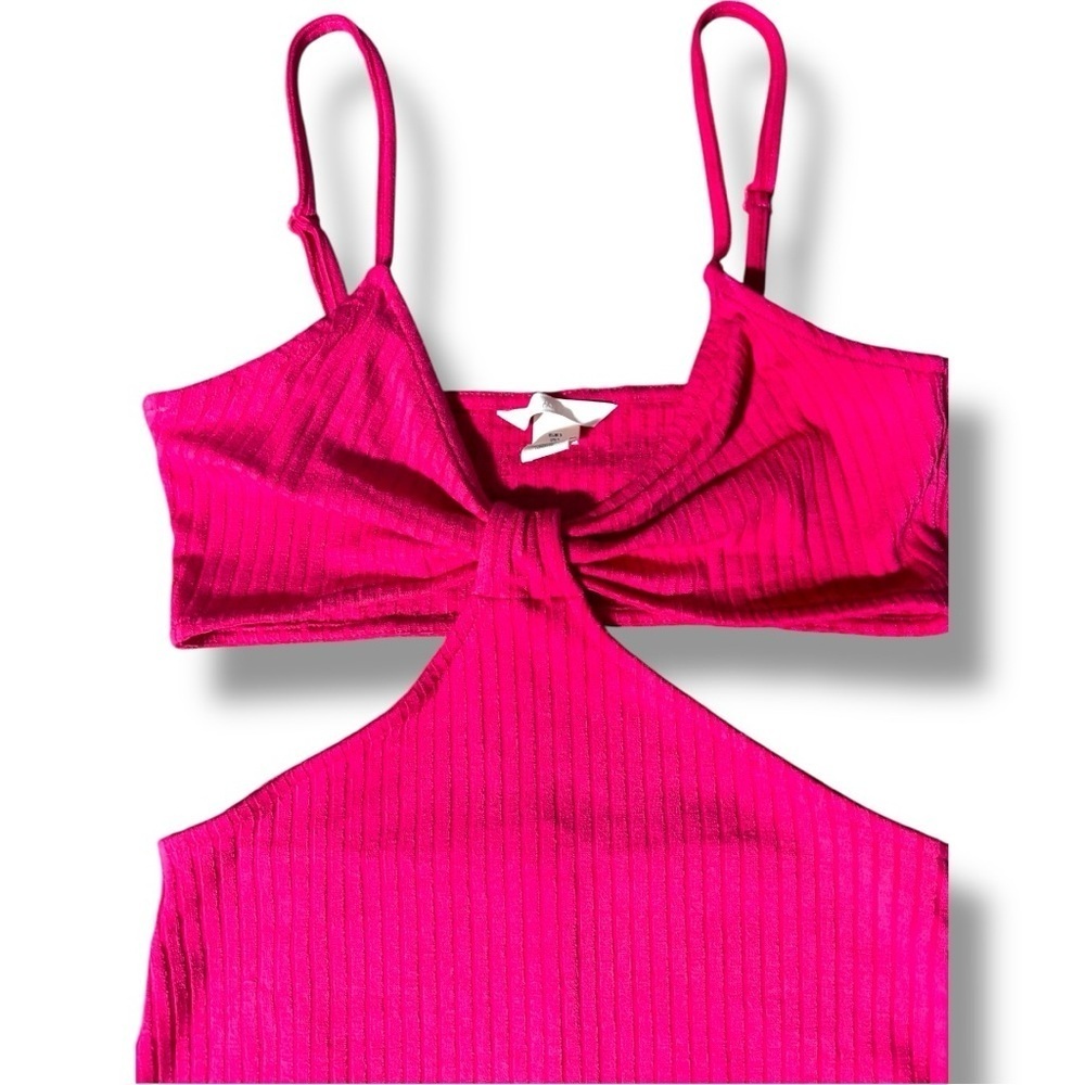 H&M Bold Fuchsia Sleeveless V-Neck Side Cutouts Ribbed Textured Mini Dress - Picture 13 of 15